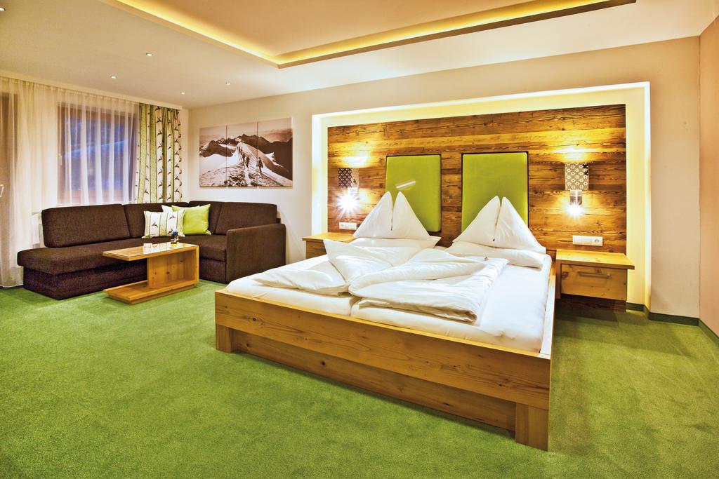 Landhotel Alpenhof フィルツモース 部屋 写真