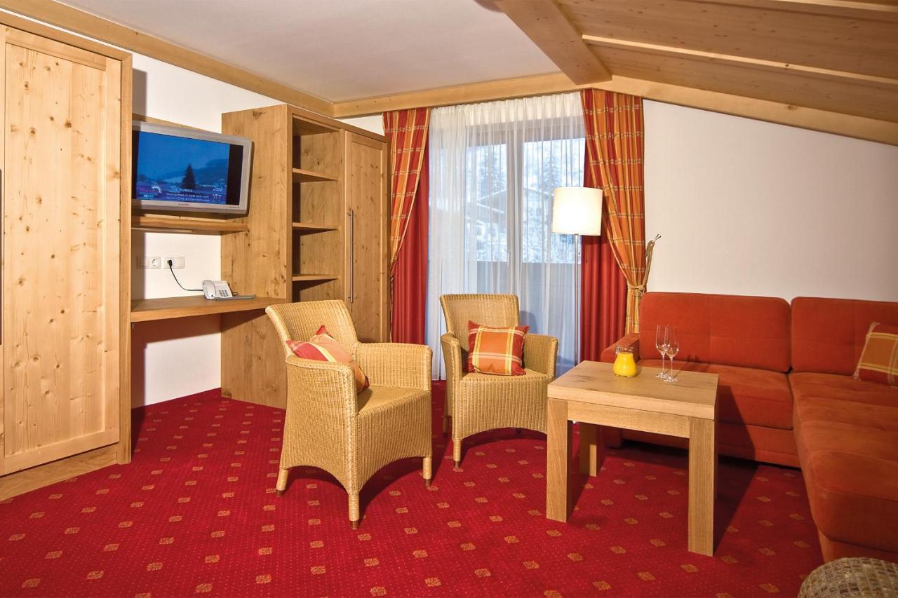 Landhotel Alpenhof フィルツモース エクステリア 写真